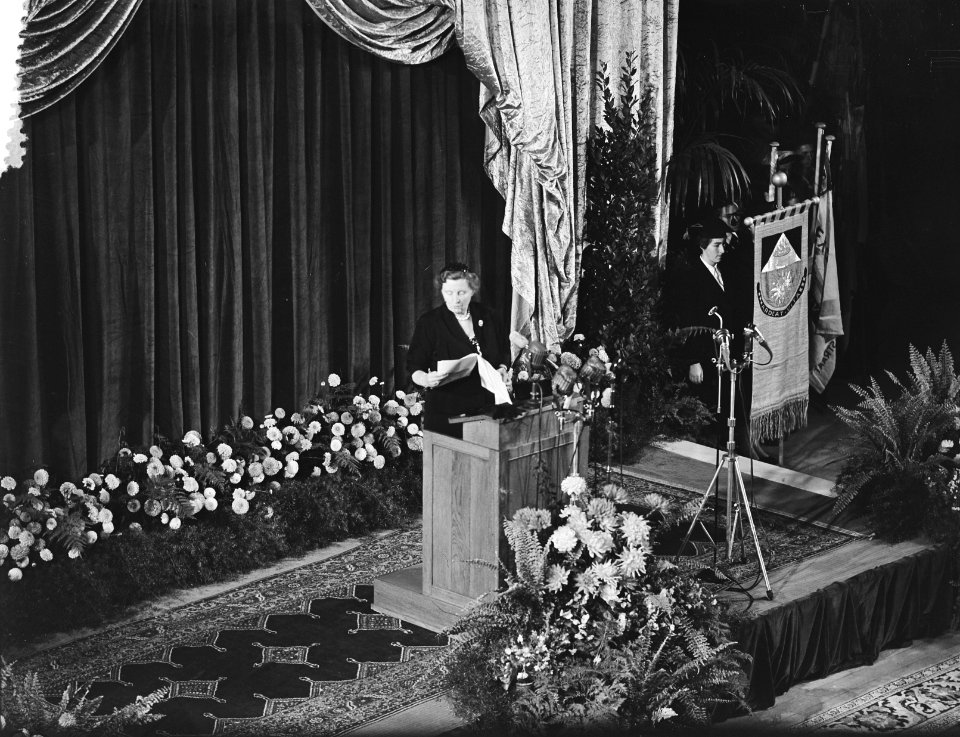 Toespraak koningin Juliana in de Koopmansbeurs, Bestanddeelnr 905-9512