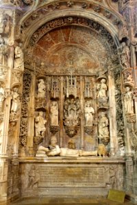 Tomb of Afonso I of Portugal - Mosteiro de Santa Cruz - Coimbra, Portugal - DSC09677
