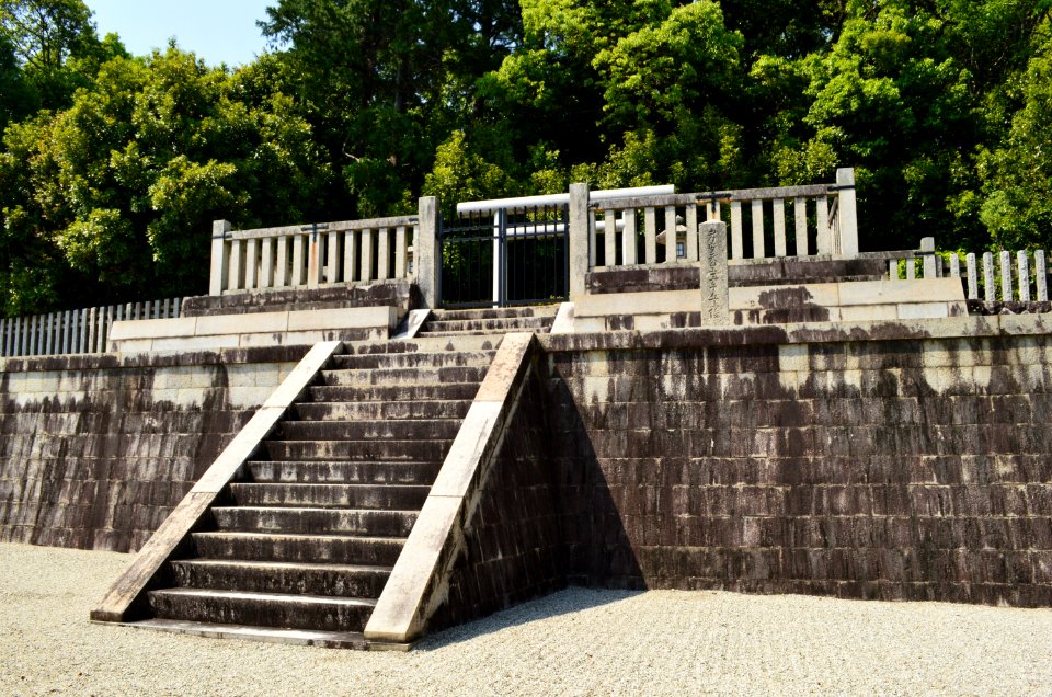 Tomb of Emperor Koan
