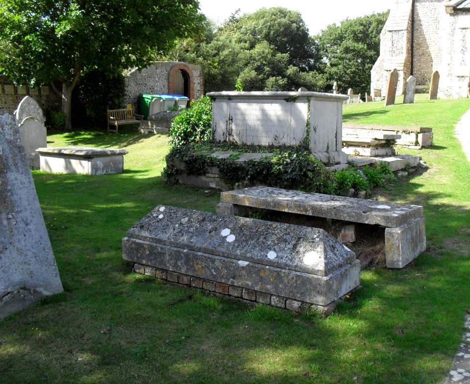 Tombs at St Margaret's Church, Rottingdean (NHLE Code 1381001) (August 2010)