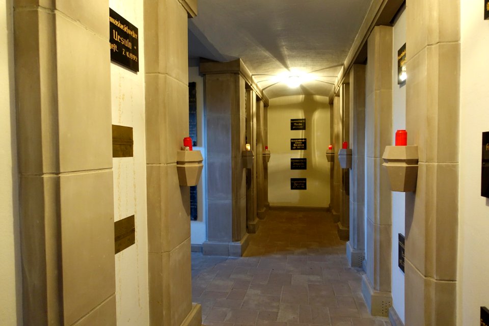 Tombs - Schloss Dagstuhl - DSC06206
