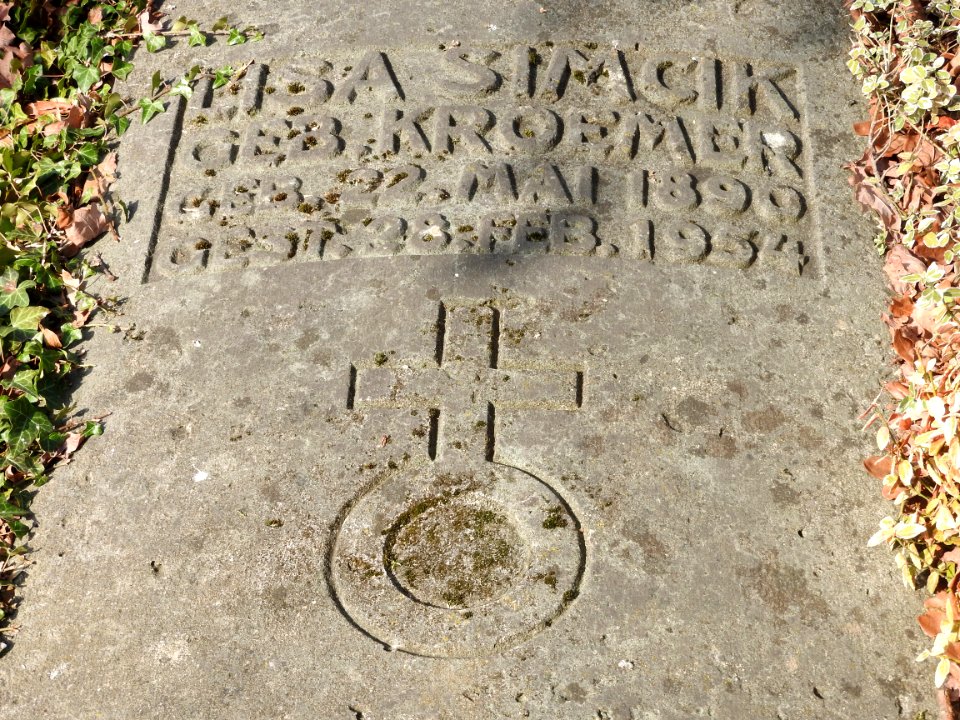 Tomb Simcik Zwötzen 3