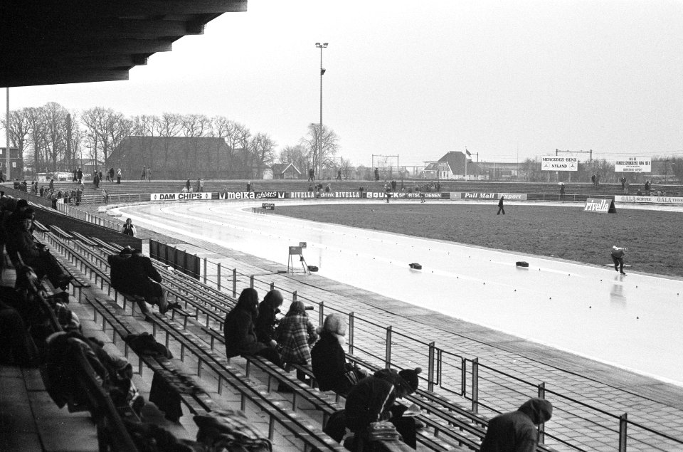 Toeschouwers op de tribune, Bestanddeelnr 926-9029