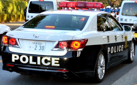 Tokyo Metropolitan Police Department Toyota Crown Patrol Car GRS214 rear