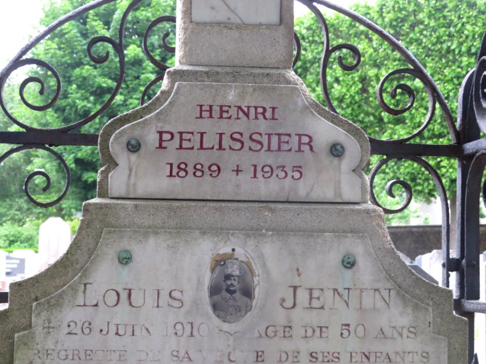 Tombe d'Henri Pélissier - 04