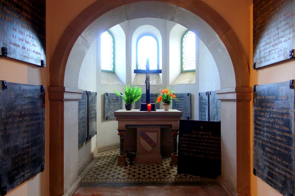 Tombs - Schloss Dagstuhl - DSC06209