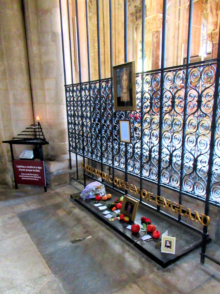 Tomb of Katherine of Aragon, Peterborough