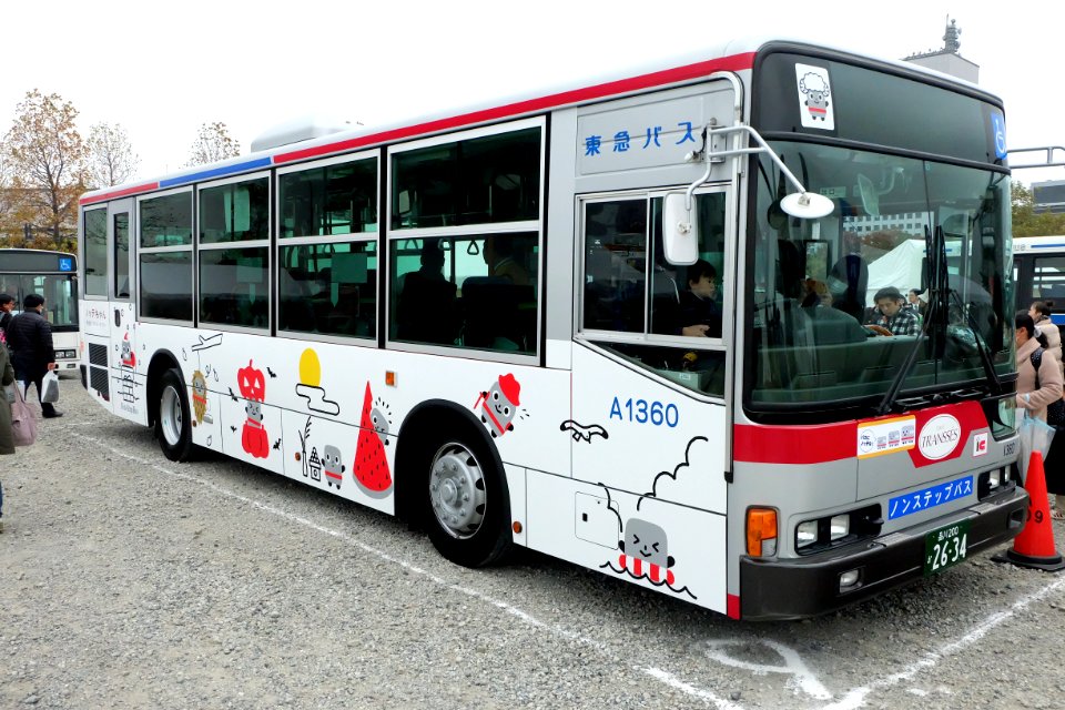 Tokyubus-a1360a