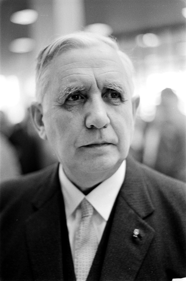 TON-rapport in de RAI. Professor dr. Ph.J. Idenburg, Bestanddeelnr 921-1273