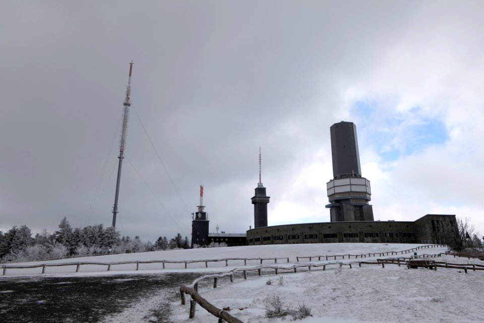 Top of Großer Feldberg with snow 2021-04-06 24