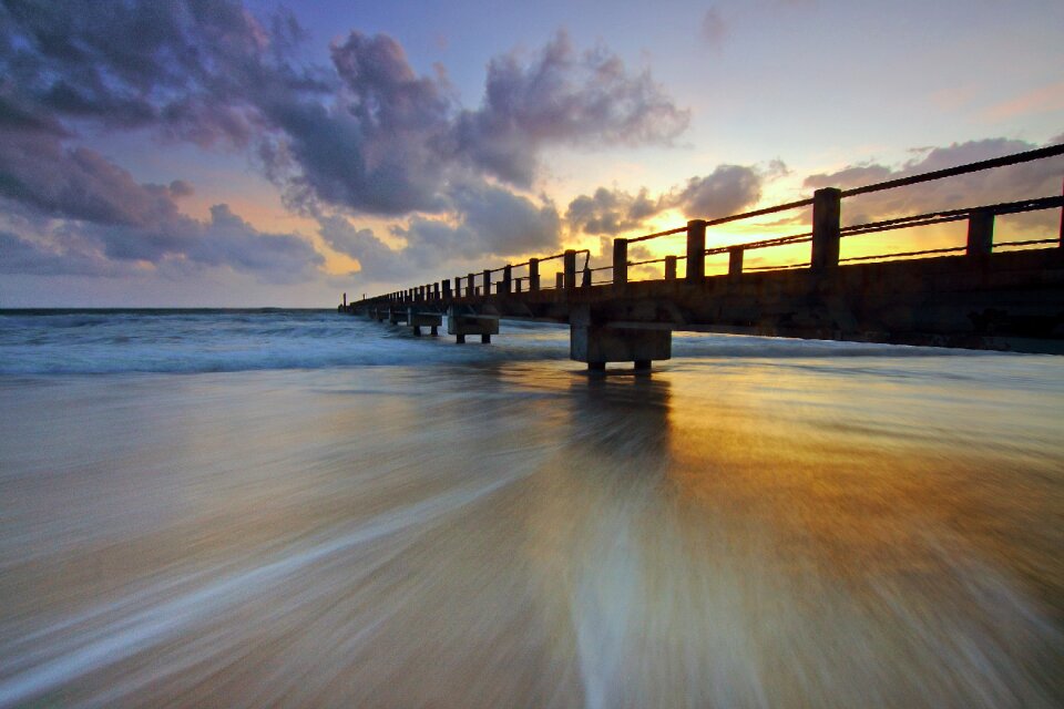 Water wave motion