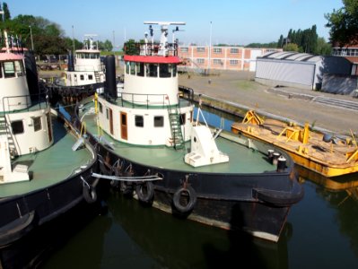 Toogboot 73, Kattendijkdok, Voith Schneider Propeller, Gemeentelijk Havenbedrijf Antwerpen, Kattendijkdok, pic1