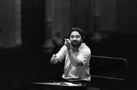 Toekomstig dirigent Riccardo Chailly van het Concertgebouworkest repeteert voor , Bestanddeelnr 933-7274