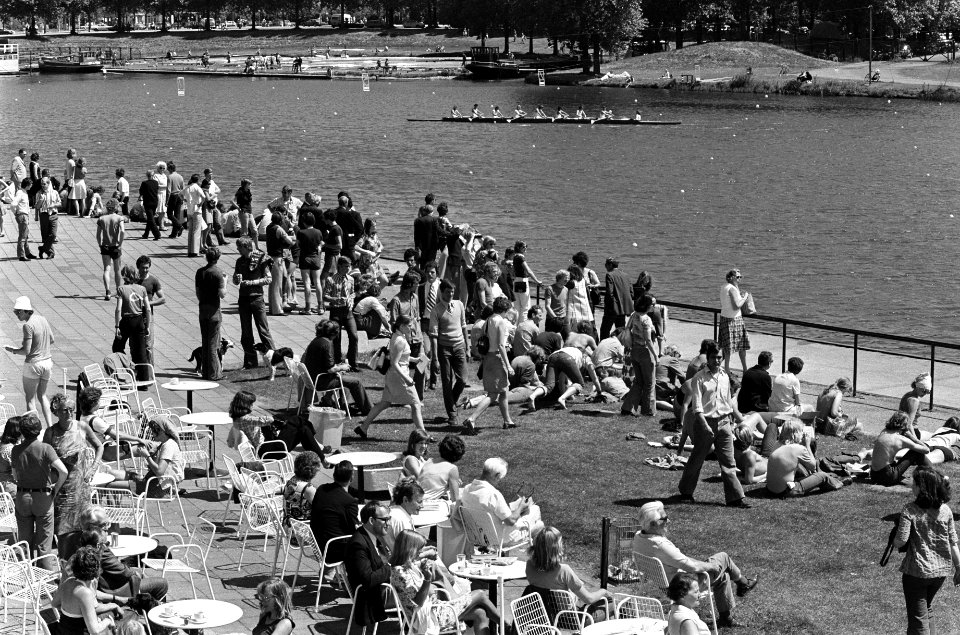 Toeschouwers aan de Bosbaan, Bestanddeelnr 927-9770