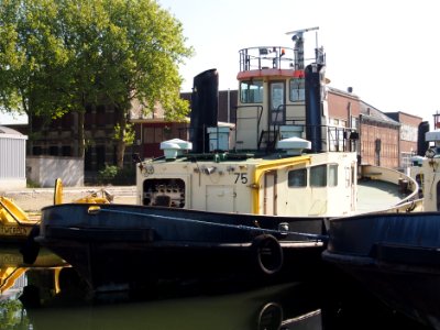 Toogboot 75, Kattendijkdok, Voith Schneider Propeller, Gemeentelijk Havenbedrijf Antwerpen, Kattendijkdok, pic2