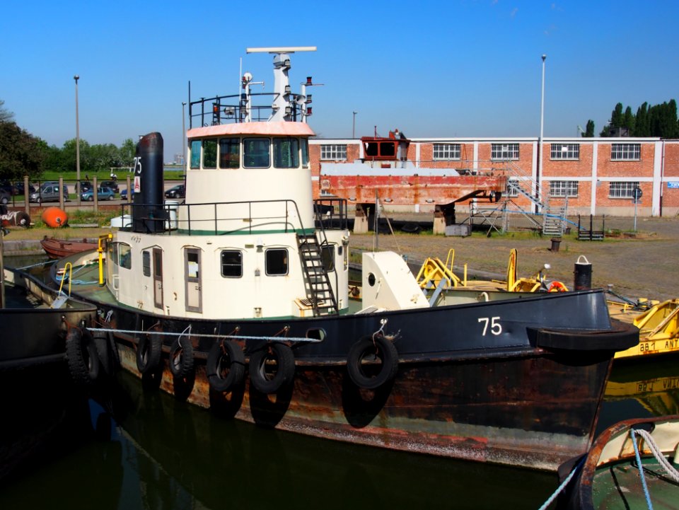 Toogboot 75, Kattendijkdok, Voith Schneider Propeller, Gemeentelijk Havenbedrijf Antwerpen, Kattendijkdok, pic6