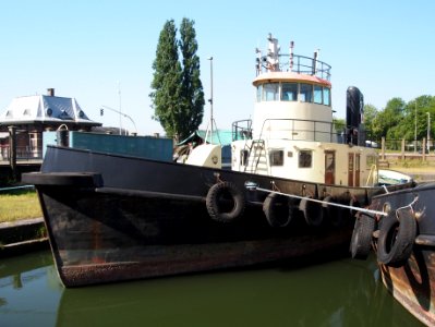 Toogboot 74, Kattendijkdok, Voith Schneider Propeller, Gemeentelijk Havenbedrijf Antwerpen, Kattendijkdok, pic4