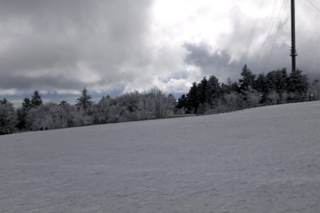 Top of Großer Feldberg with snow 2021-04-06 76