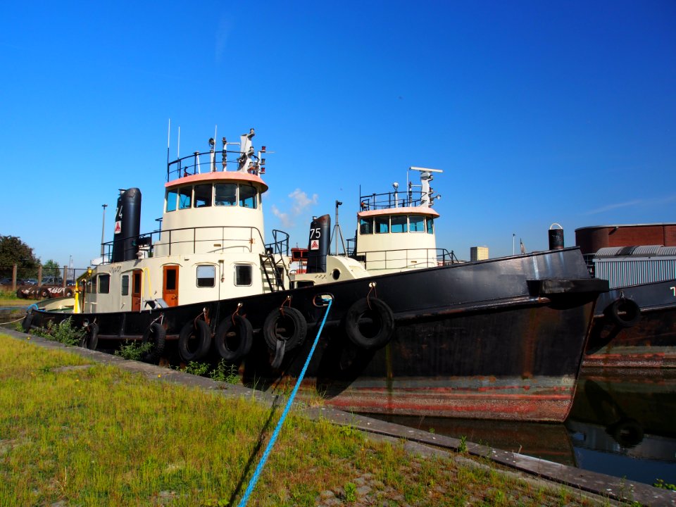 Toogboot 74, Kattendijkdok, Voith Schneider Propeller, Gemeentelijk Havenbedrijf Antwerpen, Kattendijkdok, pic2