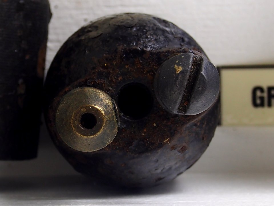 Top view of a Grenade Vivien Bessieres, Musée Somme 1916, pic-047