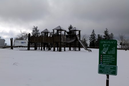Top of Großer Feldberg with snow 2021-04-06 70