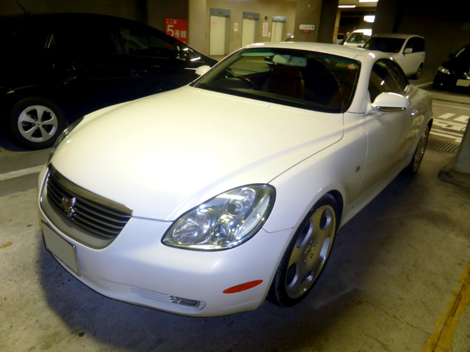 TOM'S SOARER (UZZ40) front