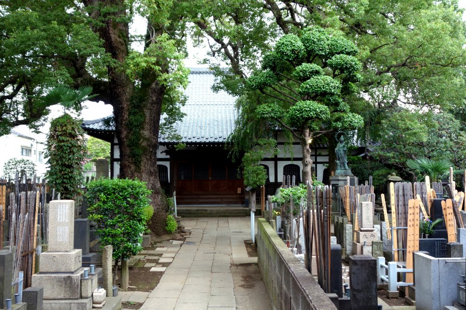 Tomb of Takahashi Deishu - Taito-ku, Tokyo, Japan - DSC08921