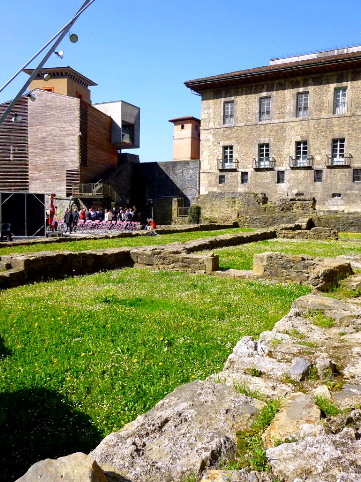 Tolosa - Iglesia Santa Maria - Parque Arqueológico 6