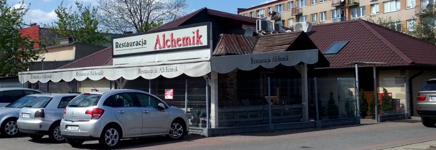 Tomaszów Mazowiecki w województwie łódzkim, PL, EU. Restauracja Alchemik na Niebrowie, CC0