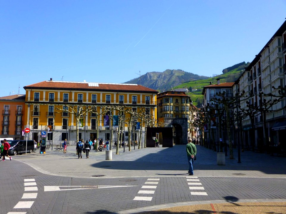 Tolosa - Trianguloa Plaza 2