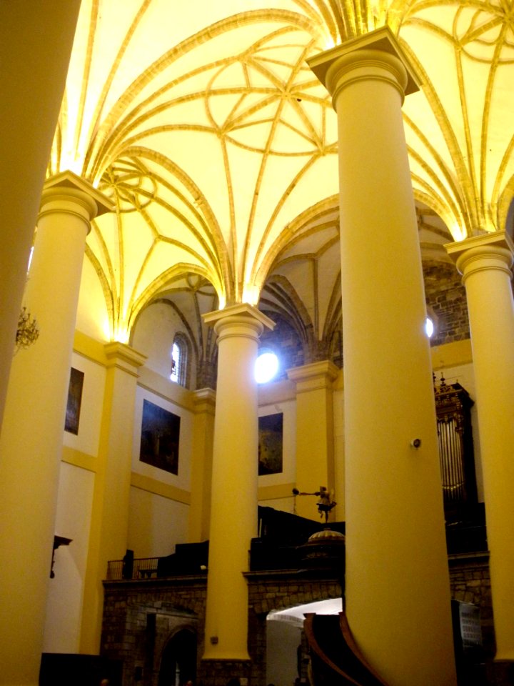 Tolosa - Iglesia de Santa María, interior 06