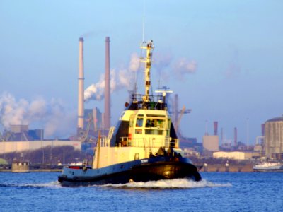 Titan IMO 9054353 pic1, Port of Amsterdam, 13Dec2008