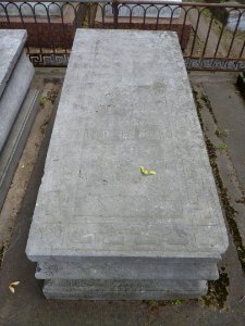Toll K.K. grave