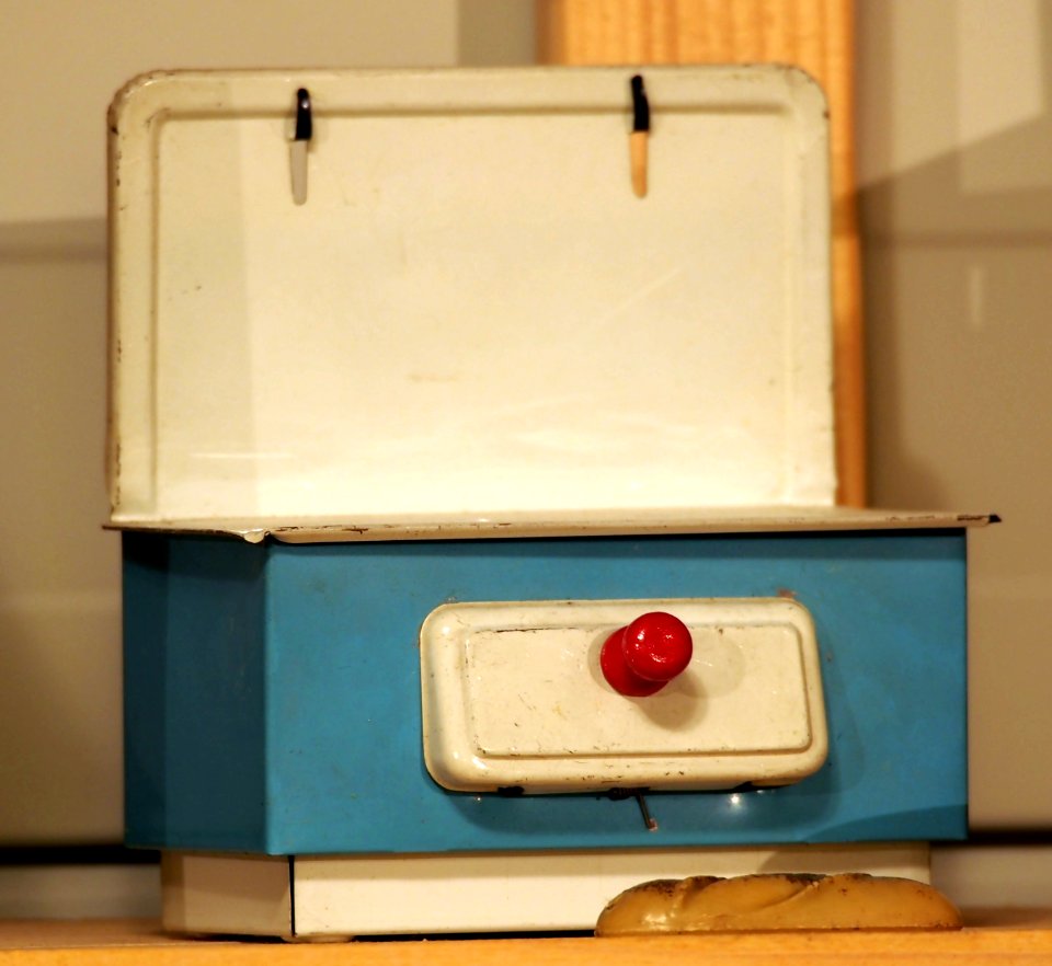 Tin toy stove, pic7