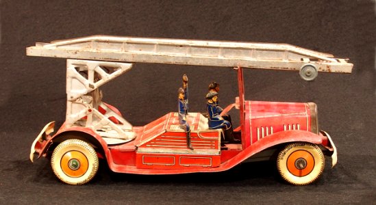 Tin toy fire truck, pic-001