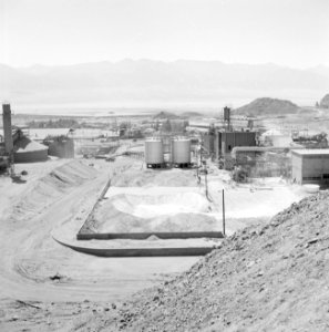 Timna in de Negevwoestijn gezicht op het terrein van de kopermijnen, Bestanddeelnr 255-3641