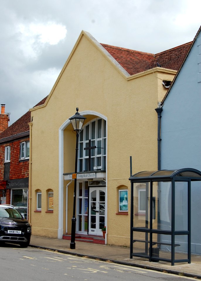 Titchfield Evangelical Church, High Street, Titchfield (May 2019) (2)