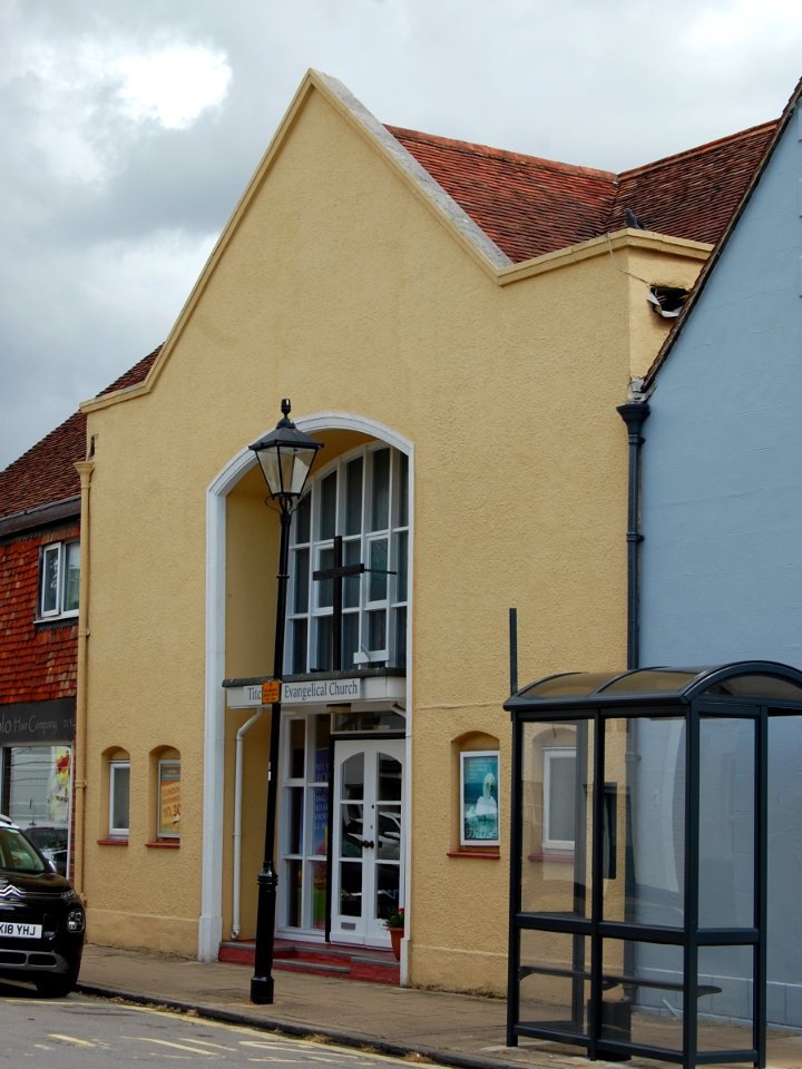 Titchfield Evangelical Church, High Street, Titchfield (May 2019) (1)