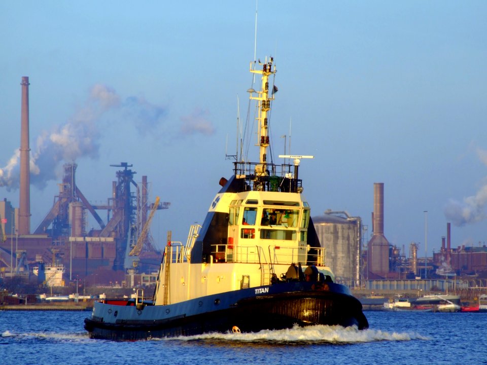 Titan IMO 9054353 pic2, Port of Amsterdam, 13Dec2008