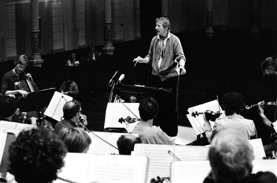 Tijdens de repetities met orkest, Bestanddeelnr 930-3270
