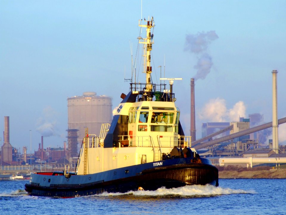Titan IMO 9054353 pic3, Port of Amsterdam, 13Dec2008