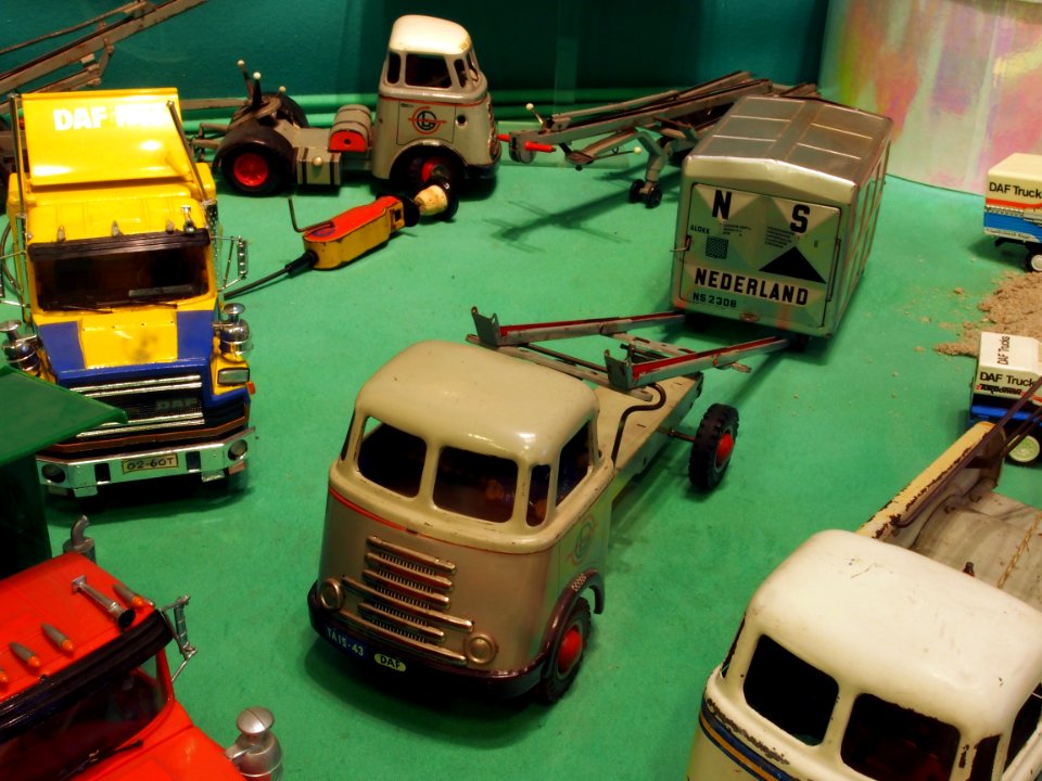 Tin toy DAF truck pic3