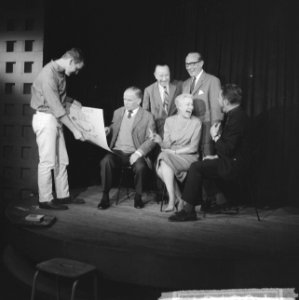 Tingel-Tangel-Cabaret van Marijke en Sieto Hoving, red. (opdracht De Telegraaf, Bestanddeelnr 916-4004