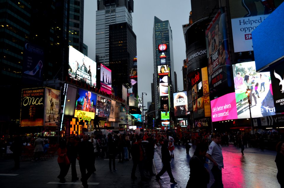 TimesSquareEarlyEvening