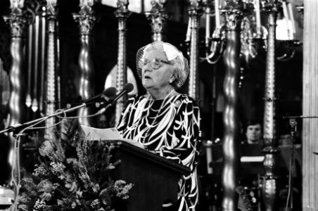Tijdens centrale manifestatie Stichting Nationale viering Bevrijding in Nieuwe Kerk , Prinses Juliana tijdens haar toespraak, Bestanddeelnr 931-4702