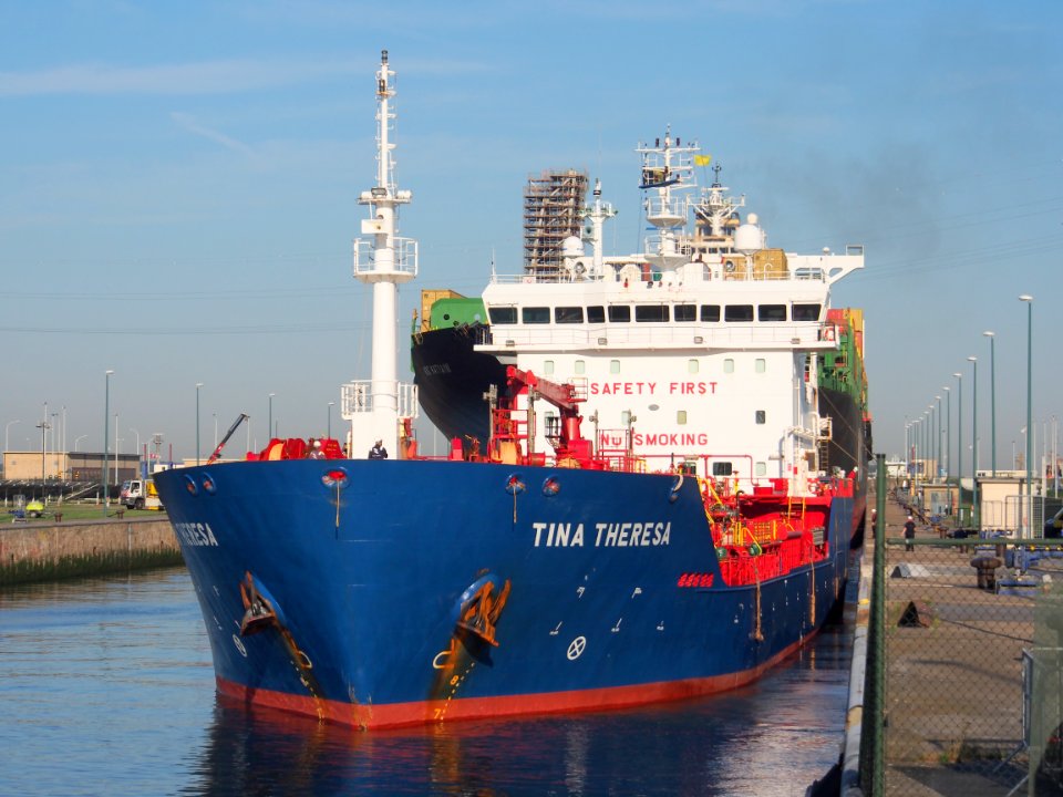 Tina Theresa - IMO 9478298 - Callsign OWEU2, Zandvlietsluis, Port of Antwerp pic1