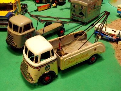 Tin toy DAF truck pic2