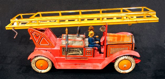 Tin toy fire truck, pic-015