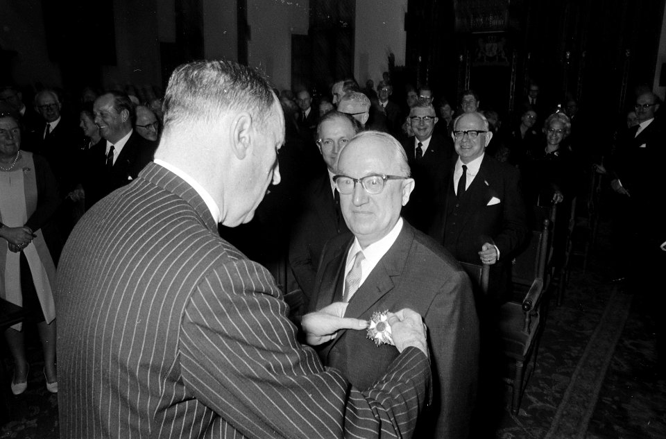 Tijdens de herdenking van het 20 jarig bestaan van de Europese Beweging in de Ri, Bestanddeelnr 920-8484