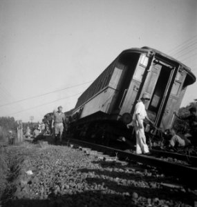 Tjikampek In de middag van 23 juni derailleerde als gevolg van sabotage aan de , Bestanddeelnr 13854